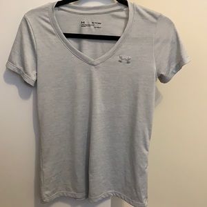 under armour loose workout top